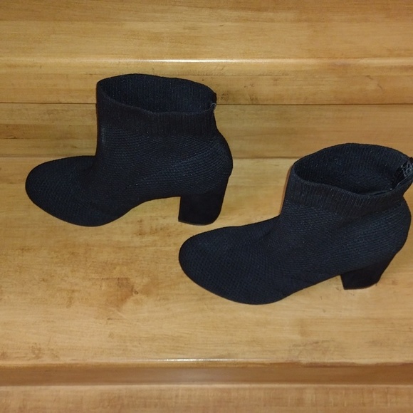 Seven dials slip on boots - Picture 2 of 5